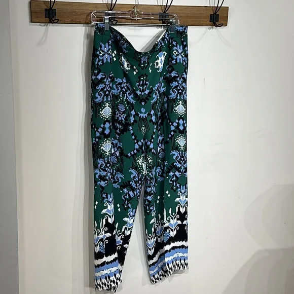 Chicos Ikat Wide Leg Soft Crops - Picture 5 of 13